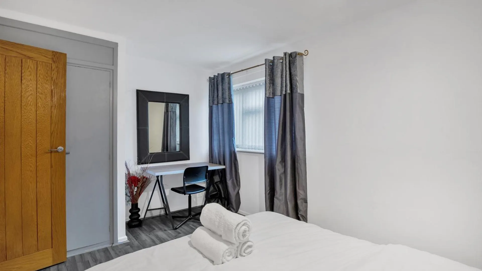 Sleek Stay With Parking - Great For Nec & Hs2 Travelers Birmingham 0*,  United Kingdom
